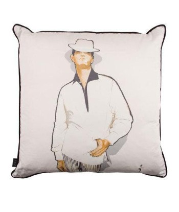 The Mysterious Man Cushion - Poser Toutes les collections ici