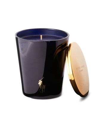 Round Hill Scented Candle est présent 