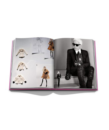 Barbie: 60 Years of Inspiration book votre